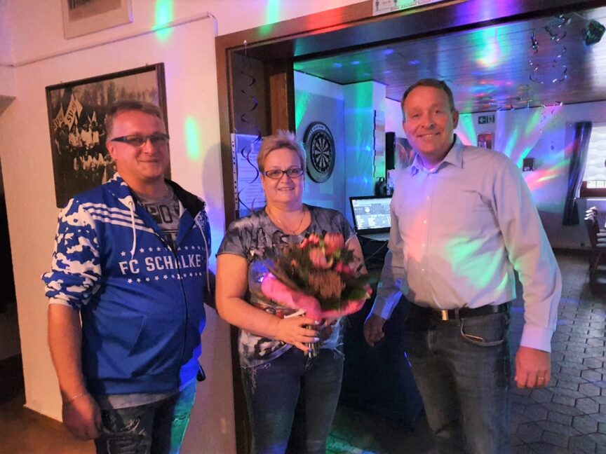 SV09_1 Jahr Clubheim